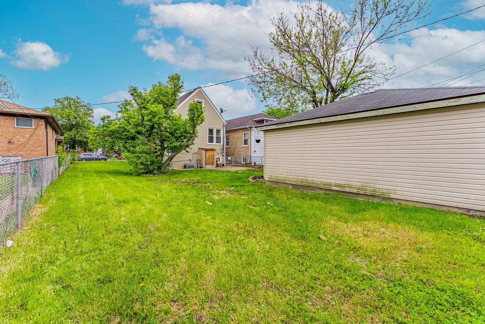 1330 Ridgeland Avenue Property Photo 16