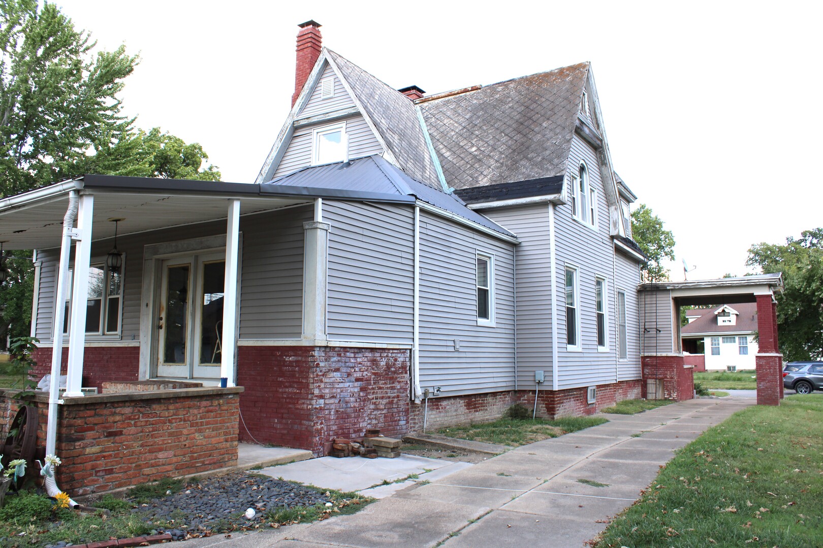 304 S Maple Street Property Photo 40