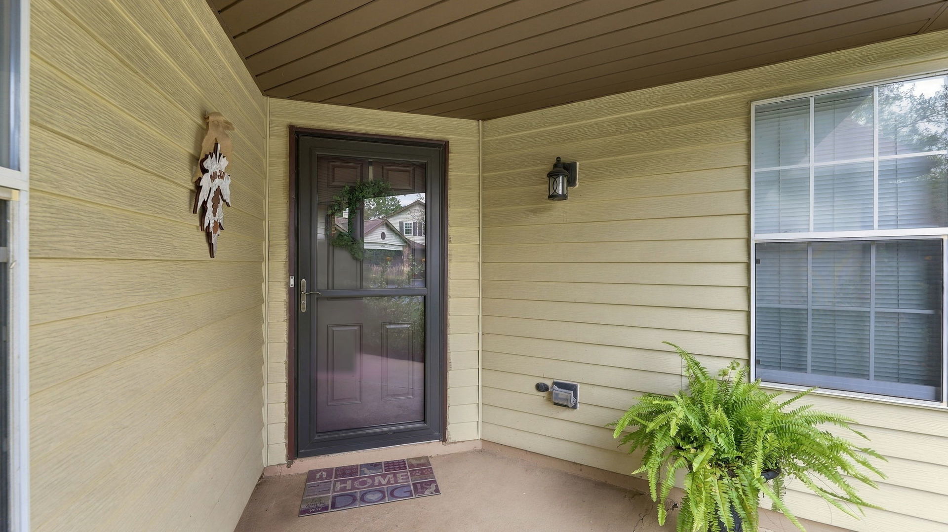 21311 Silktree Circle Property Photo 2