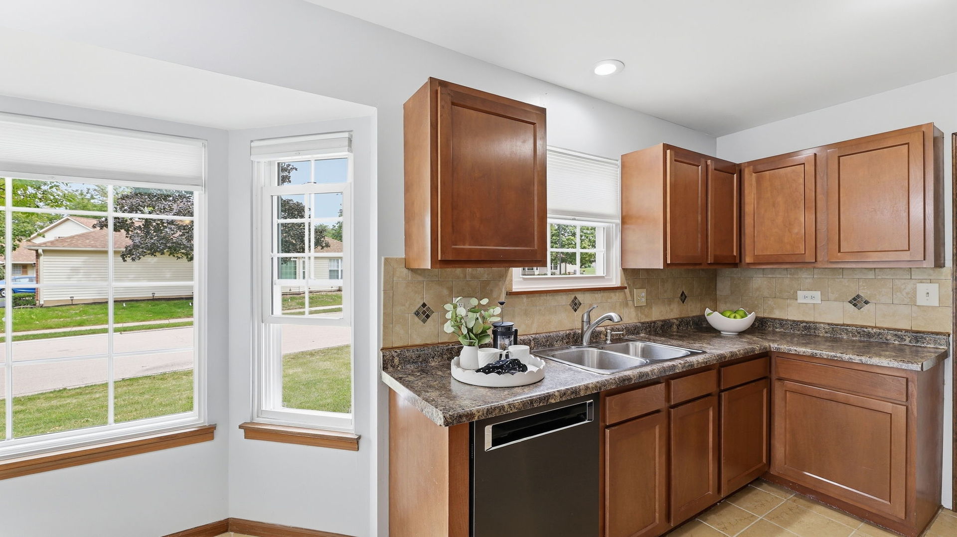 21311 Silktree Circle Property Photo 12