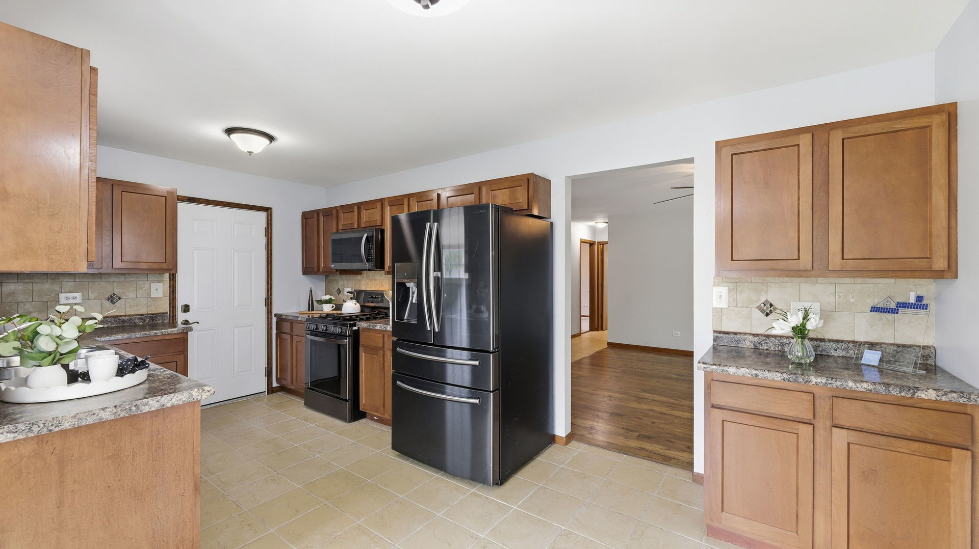 21311 Silktree Circle Property Photo 14