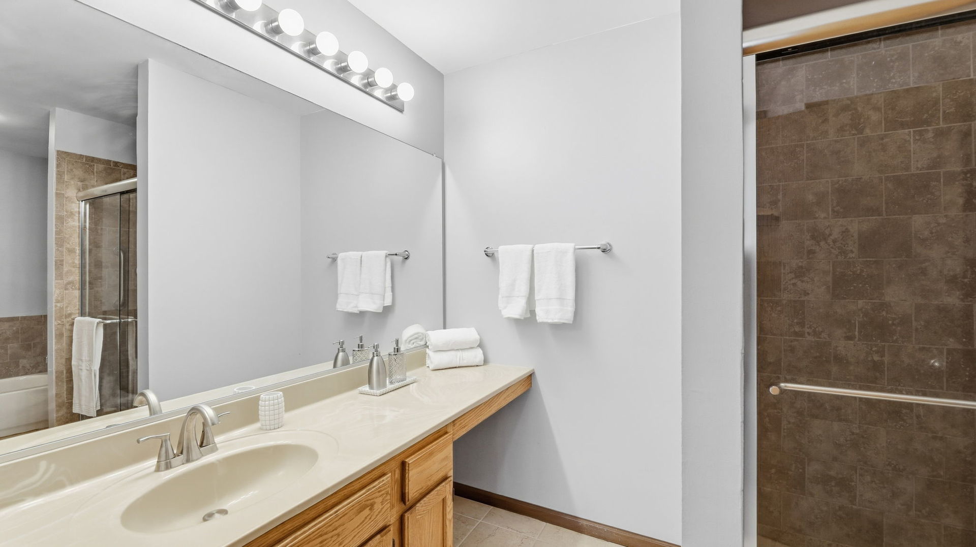 21311 Silktree Circle Property Photo 24
