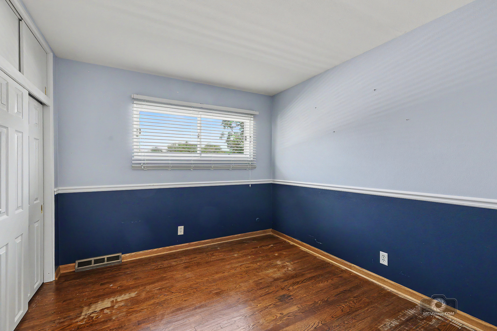 2204 Douglas Street Property Photo 14