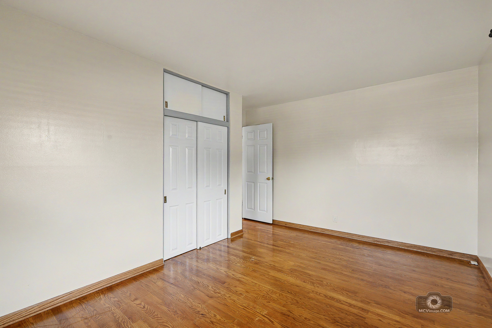 2204 Douglas Street Property Photo 16