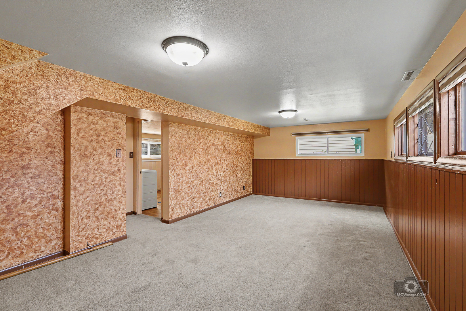 2204 Douglas Street Property Photo 19