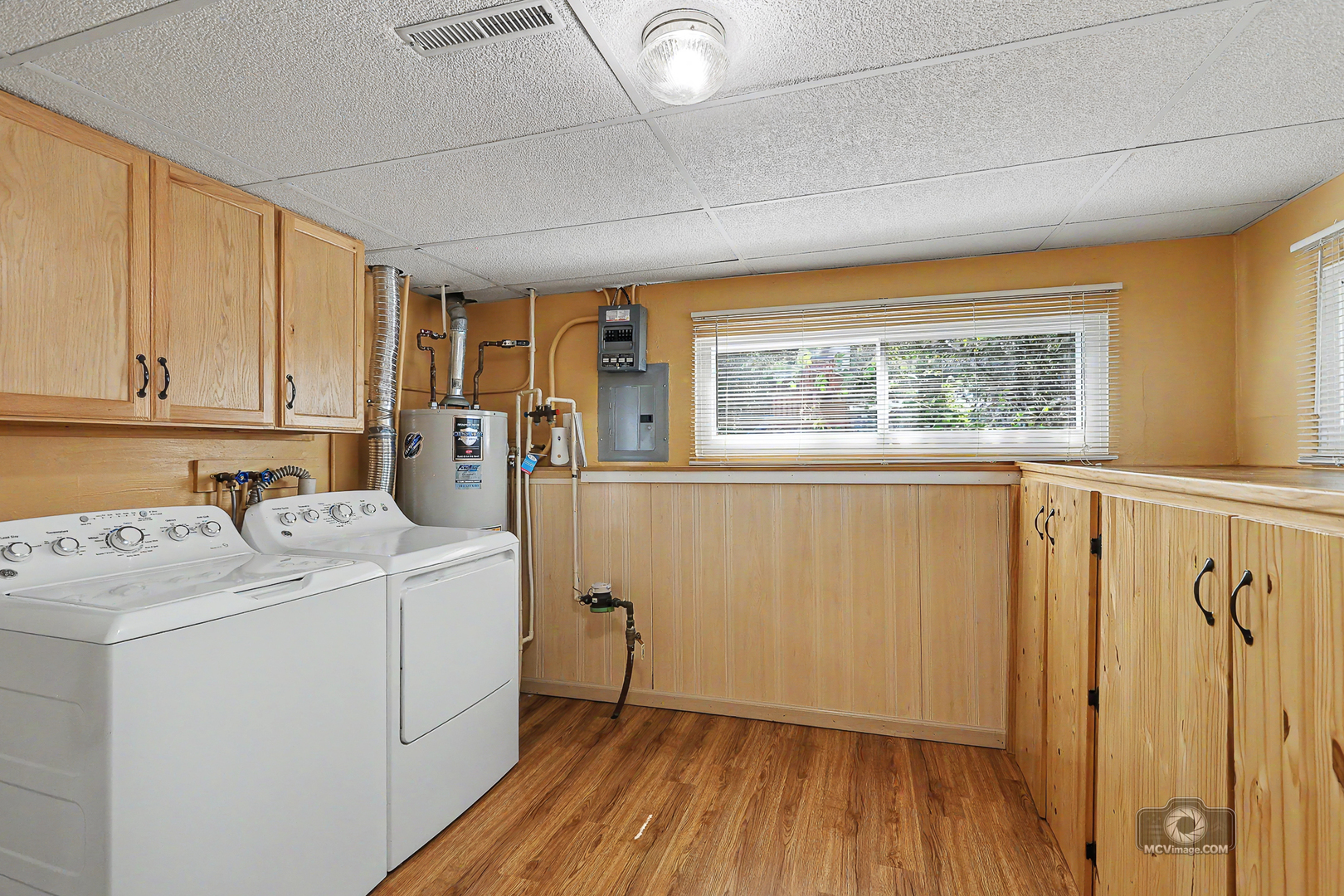 2204 Douglas Street Property Photo 22