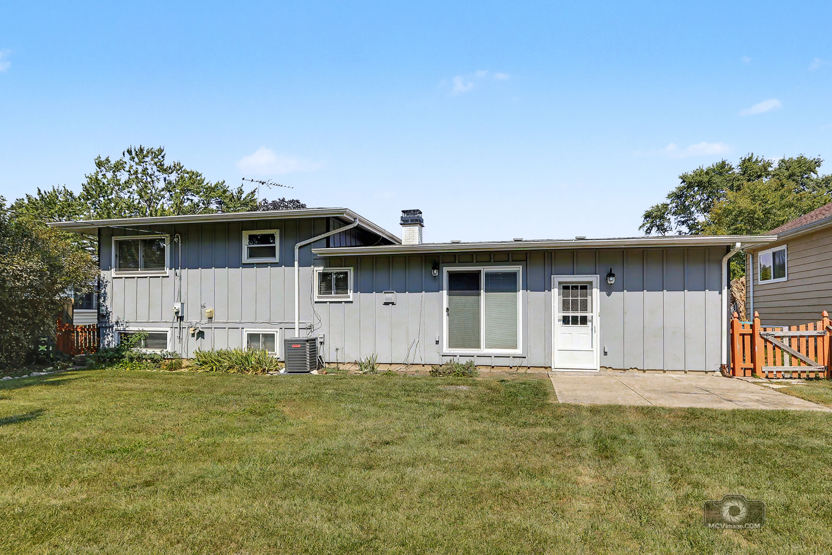 2204 Douglas Street Property Photo 31