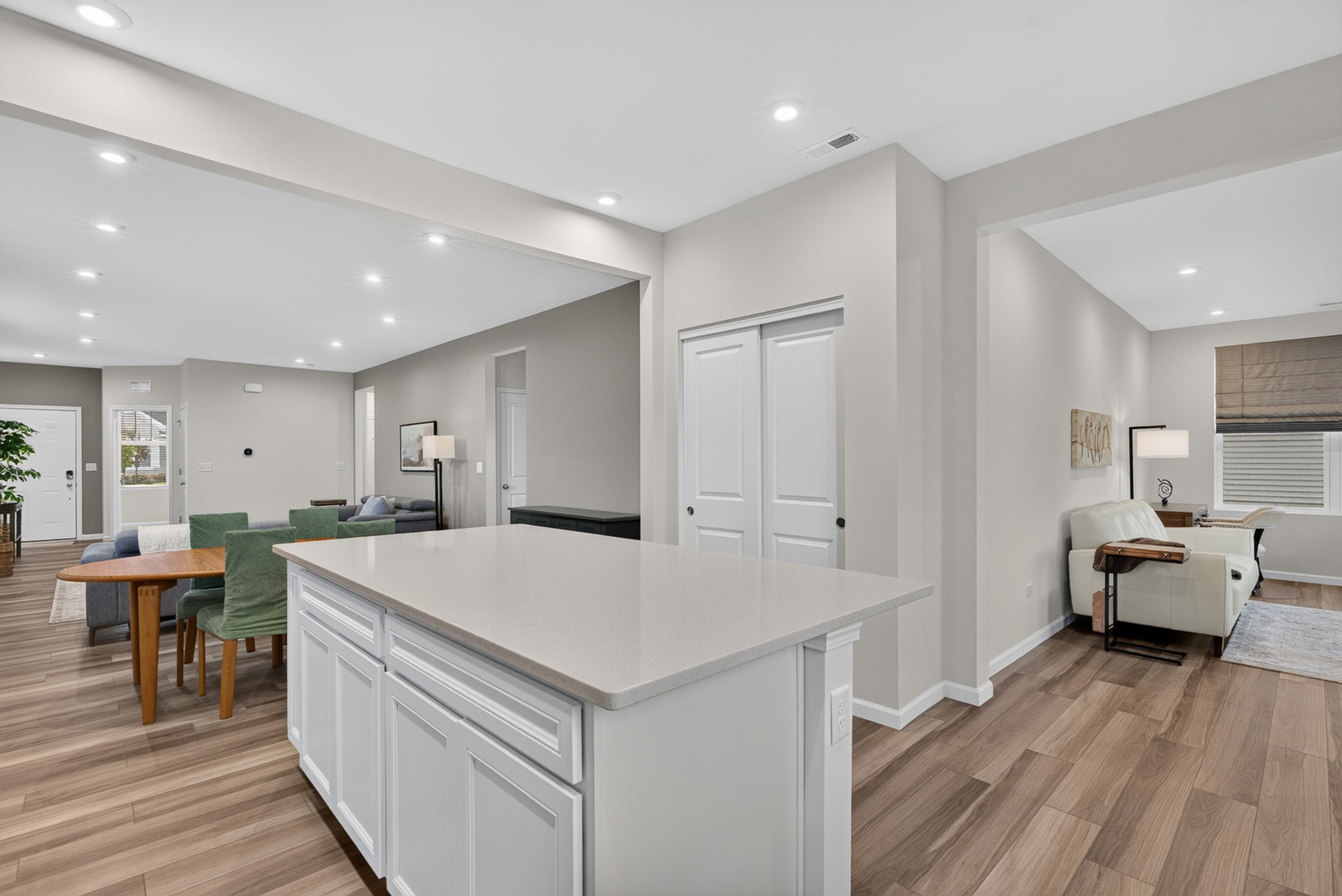 2861 Briargate Drive Property Photo 10