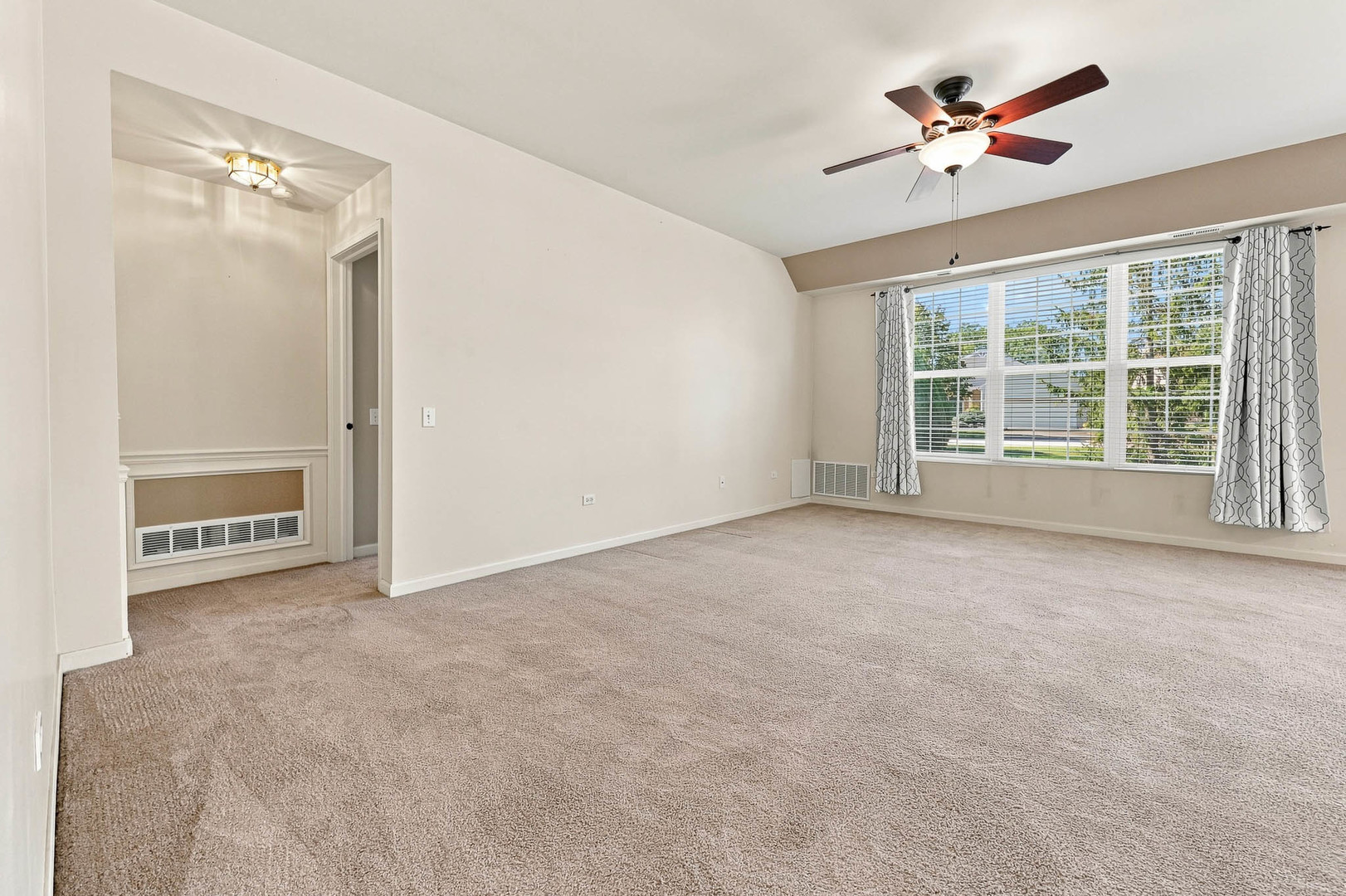 12857 Norfolk Drive Property Photo 6
