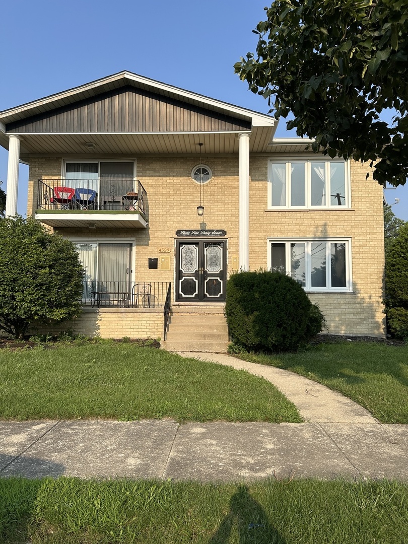 4537 Maple Avenue 2S Property Photo 1