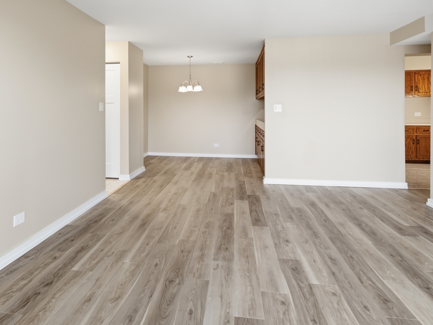 10420 Circle Drive 48b Property Photo 5