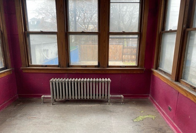 1316 W 72nd Street Property Photo 9