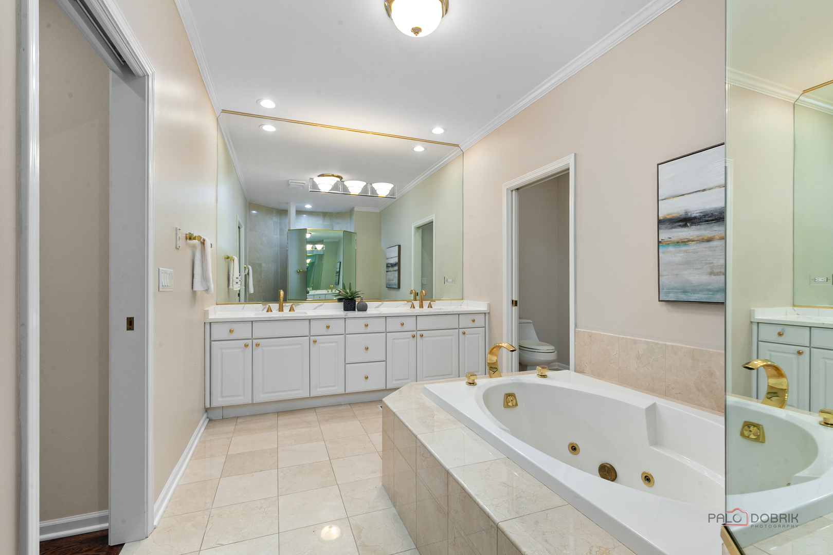 1302 Hawthorne Lane 1302 Property Photo 20