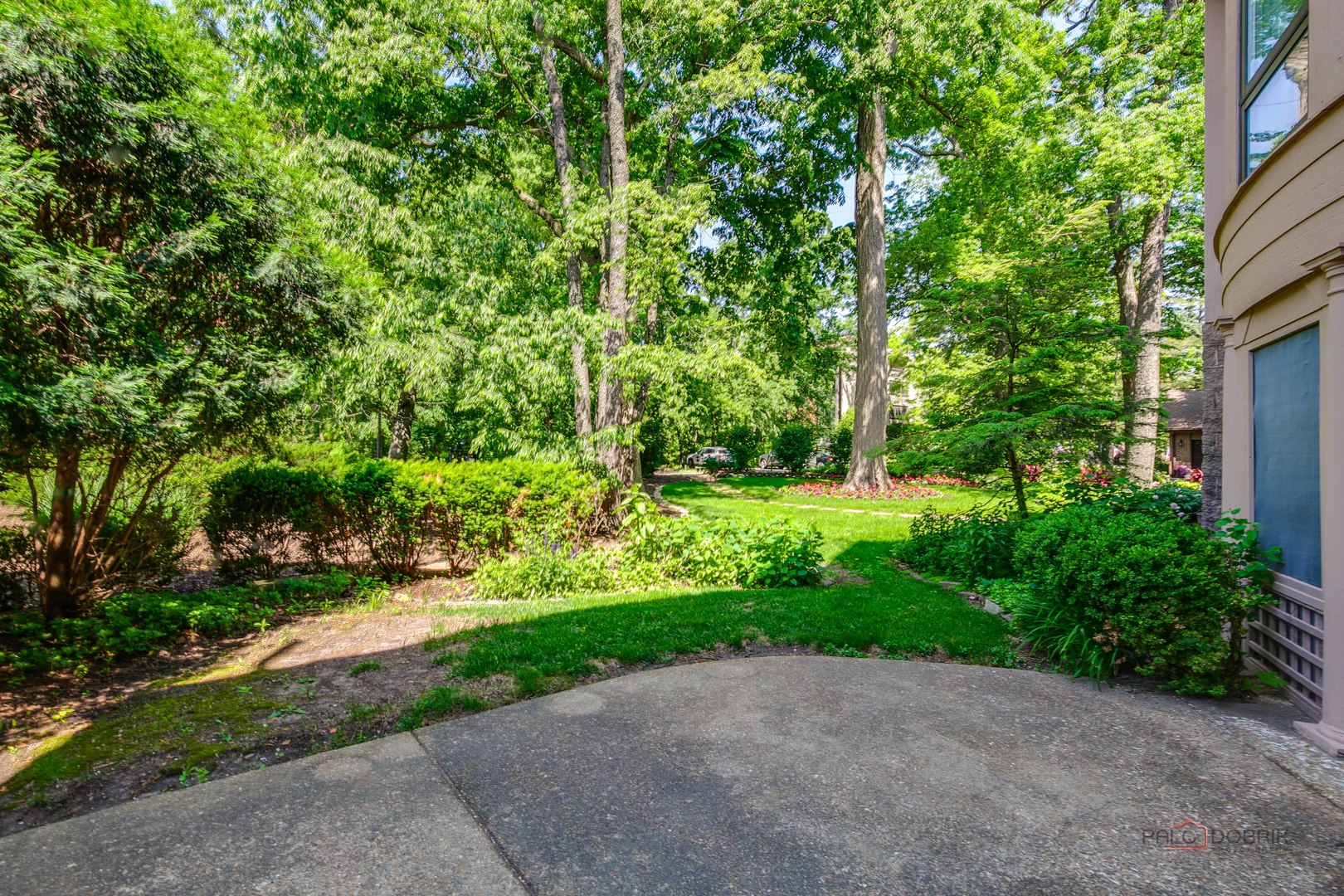 1302 Hawthorne Lane 1302 Property Photo 40