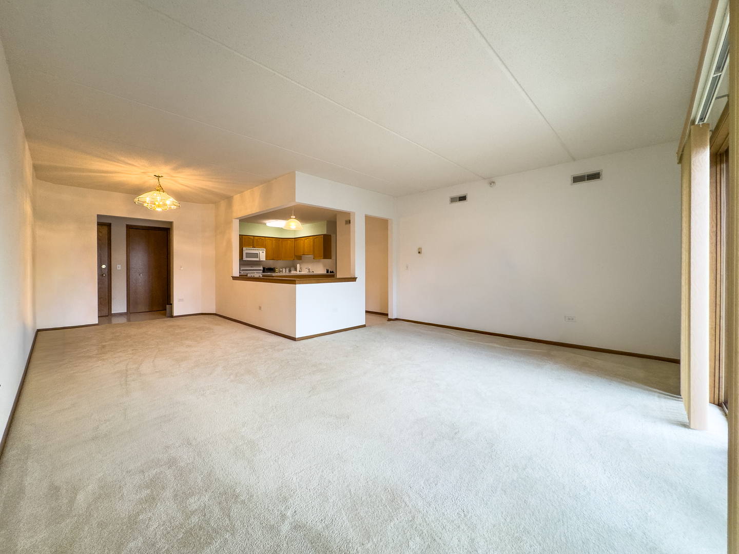 1325 Perry Street 402 Property Photo 6