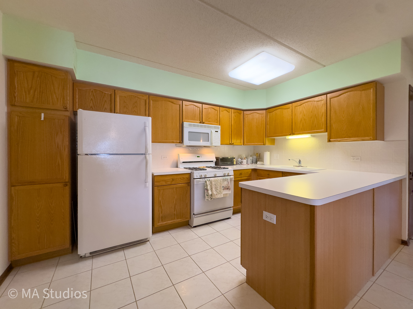 1325 Perry Street 402 Property Photo 12
