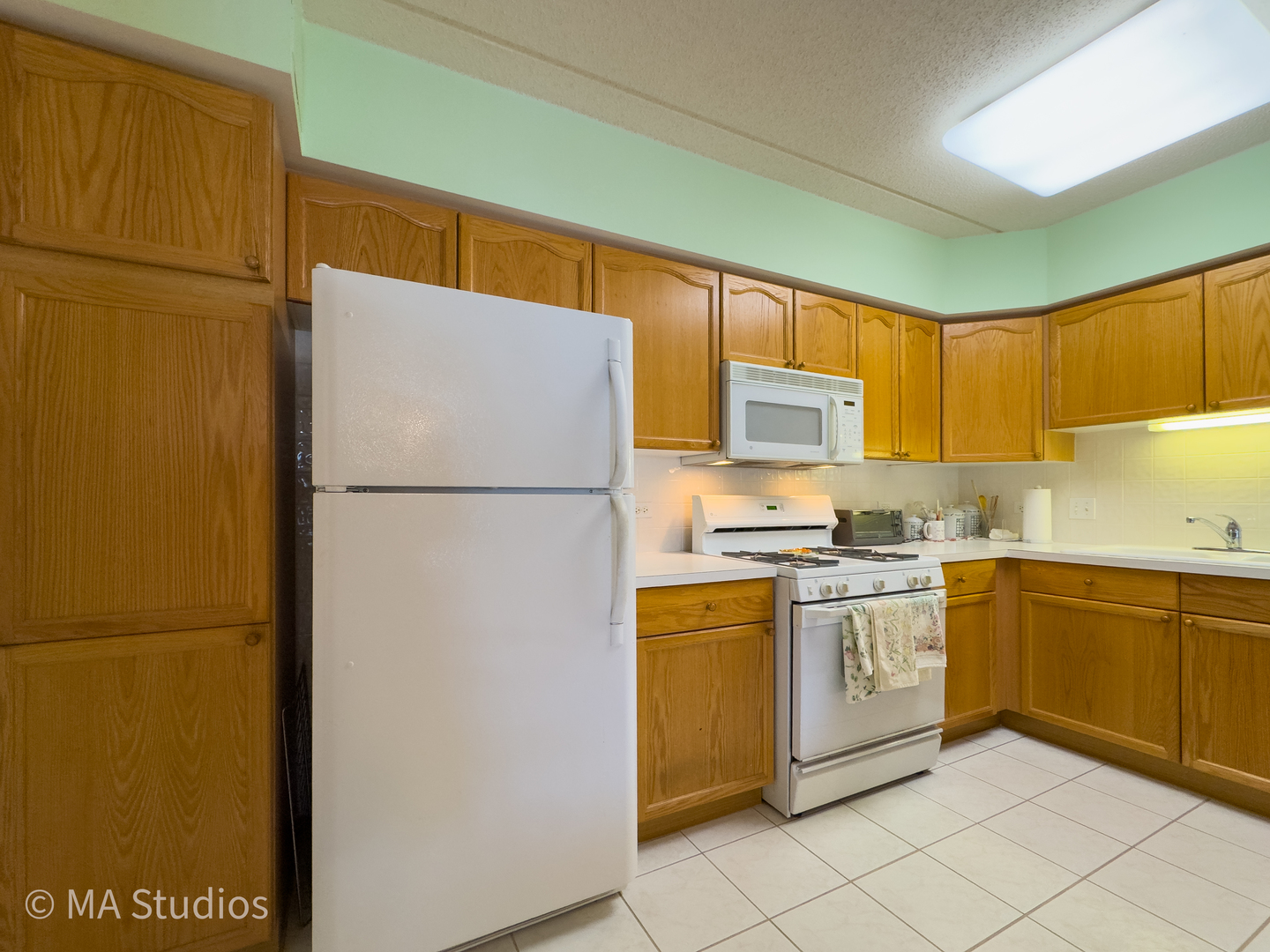 1325 Perry Street 402 Property Photo 14