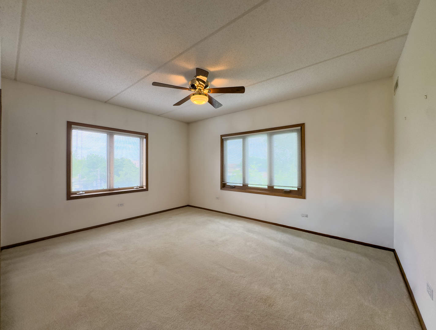 1325 Perry Street 402 Property Photo 20