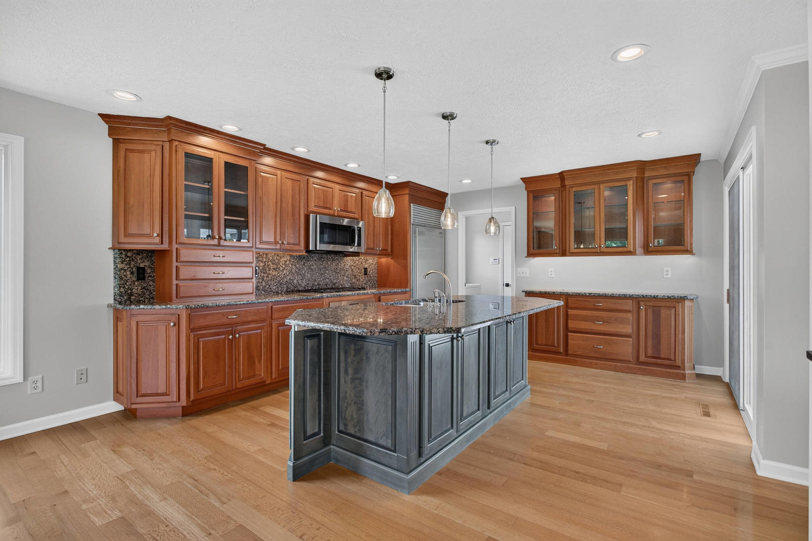 4817 Torrey Pines Court Property Photo 20