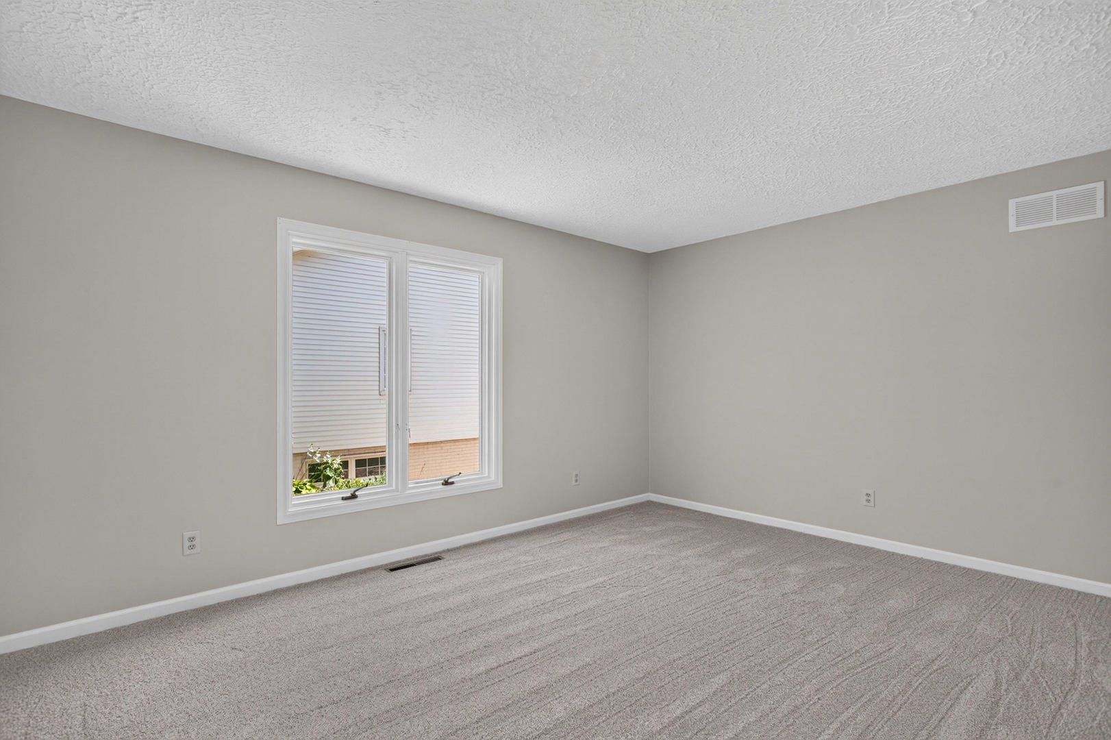 4817 Torrey Pines Court Property Photo 28