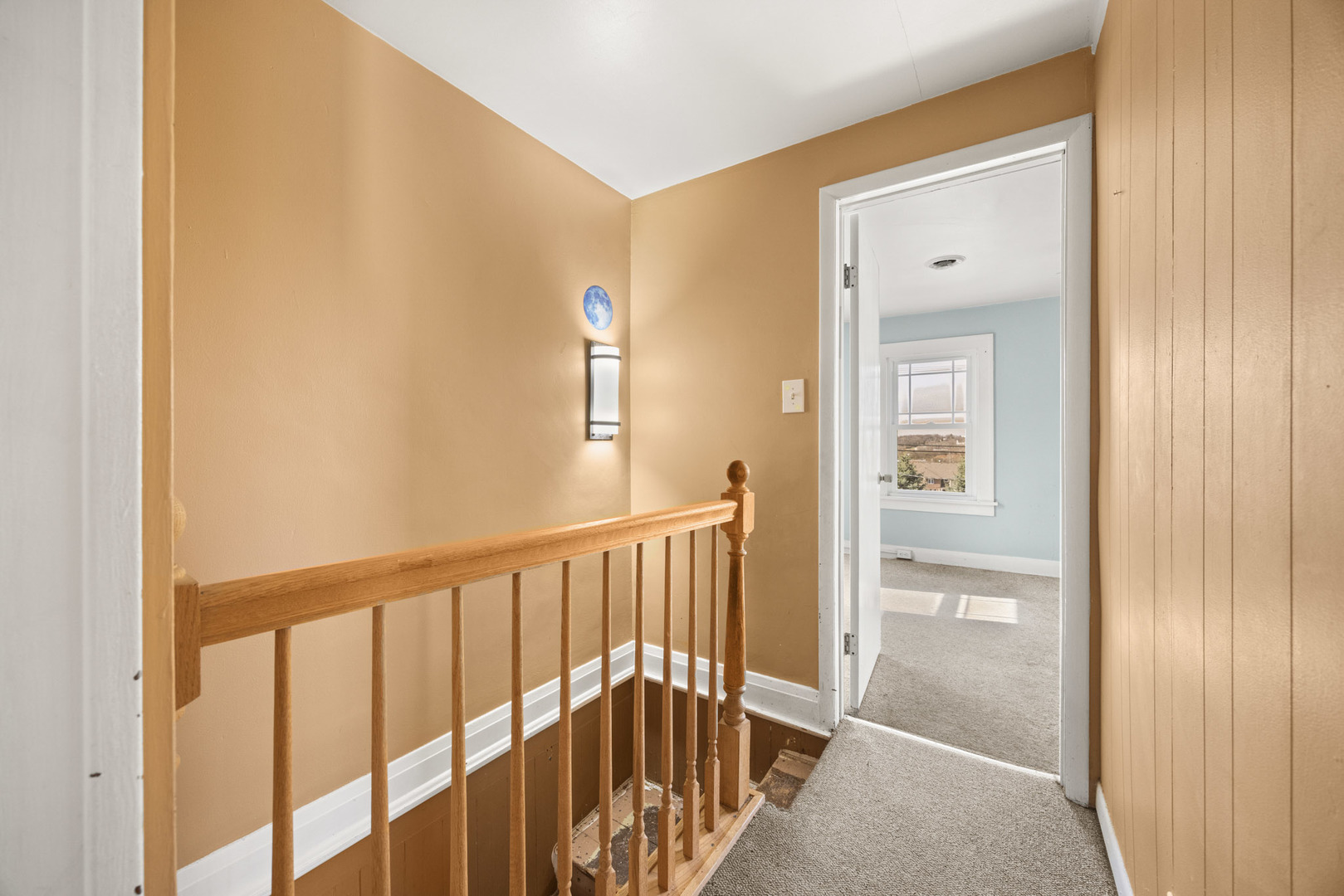 604 Illinois Street Property Photo 13