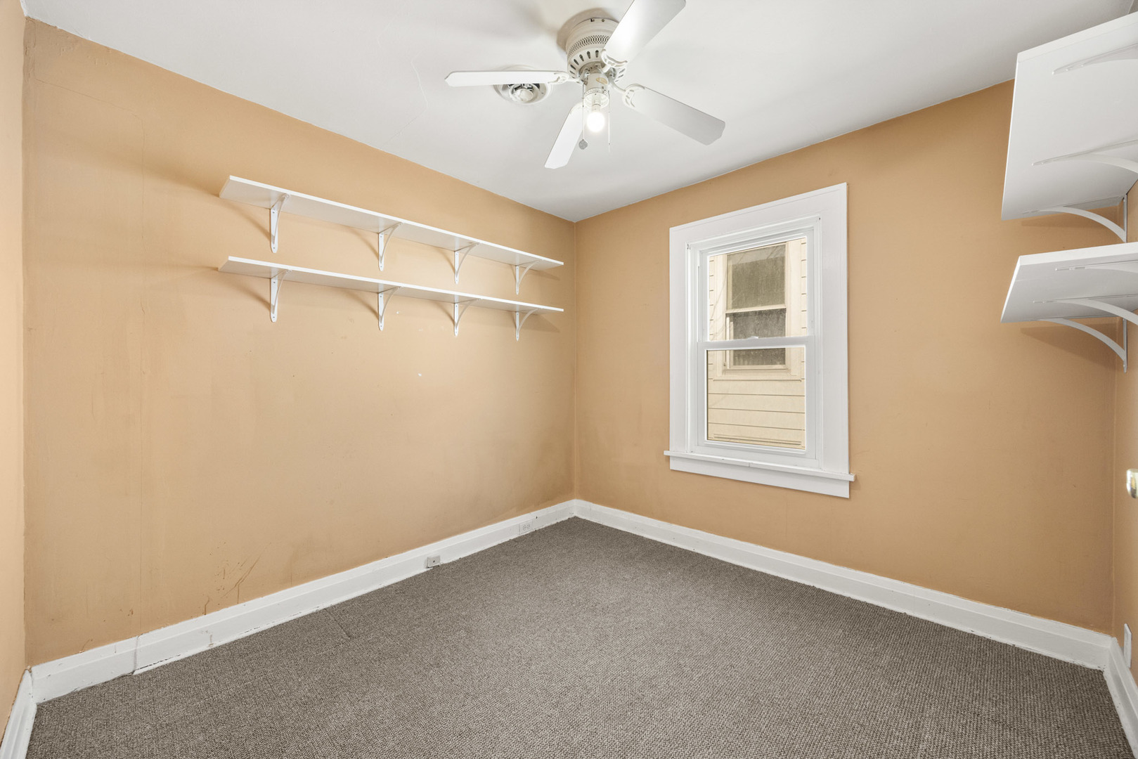 604 Illinois Street Property Photo 17