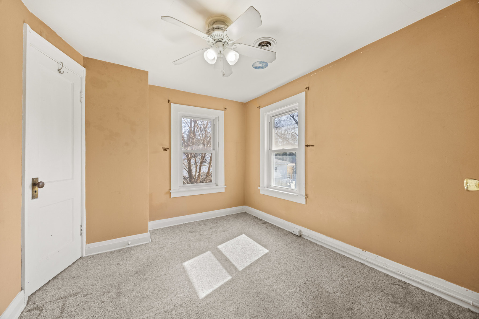 604 Illinois Street Property Photo 18