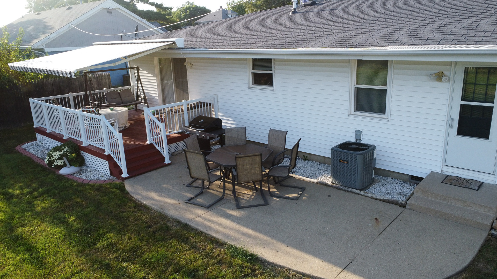 406 E Chestnut Street Property Photo 9