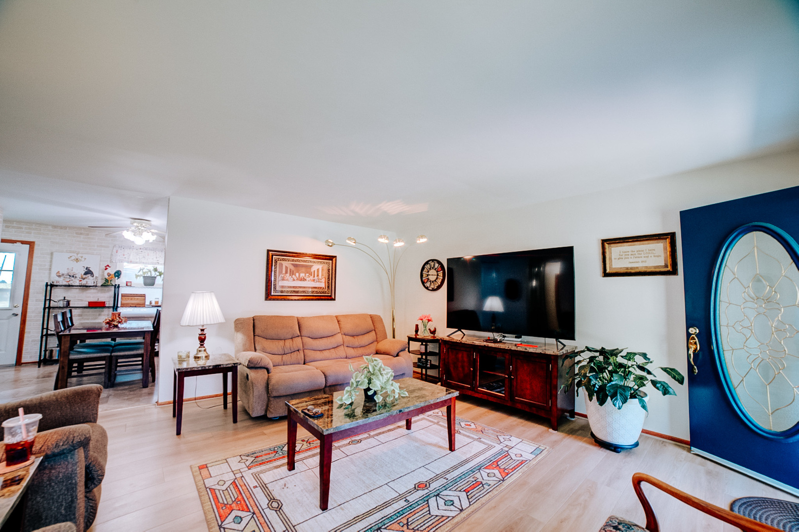 406 E Chestnut Street Property Photo 13
