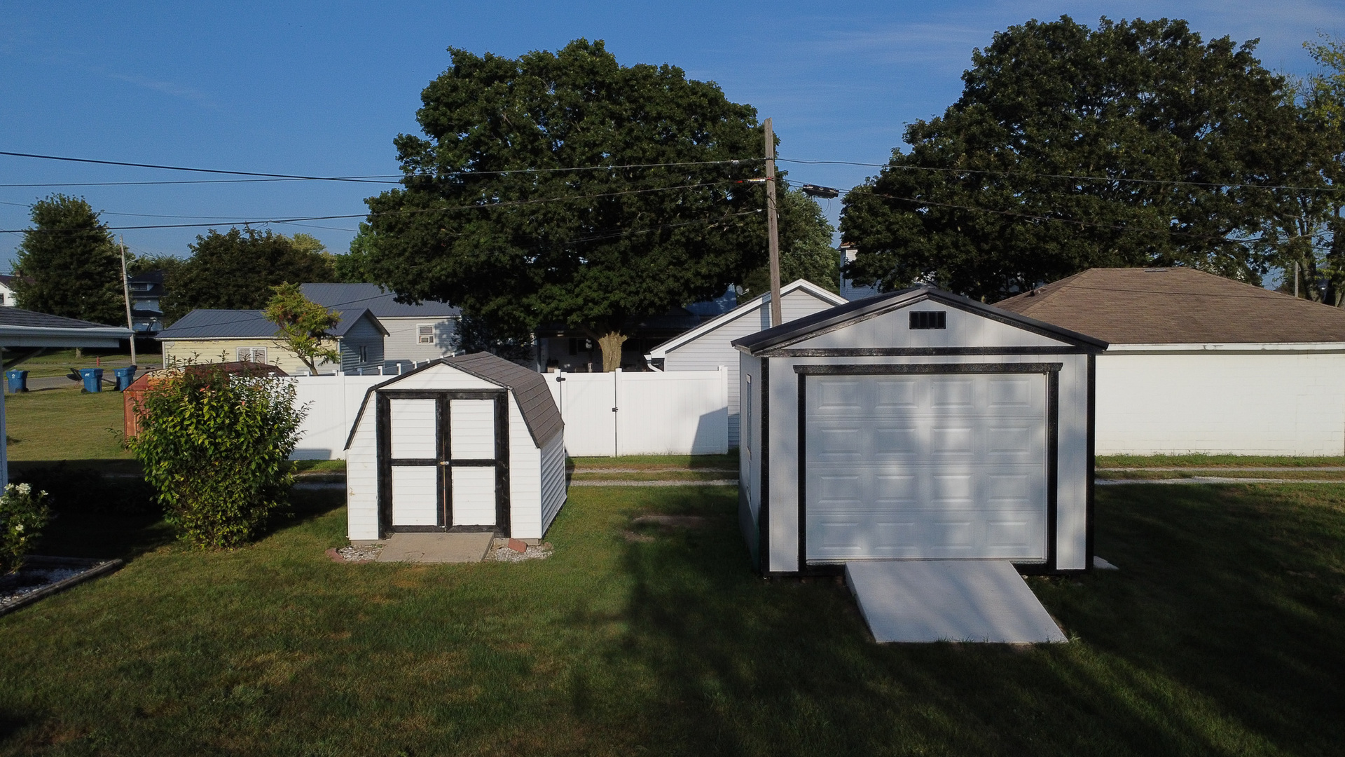 406 E Chestnut Street Property Photo 41