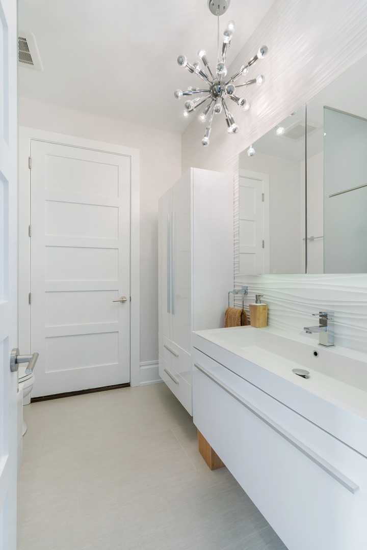 1404 W Chicago Avenue 4 Property Photo 19