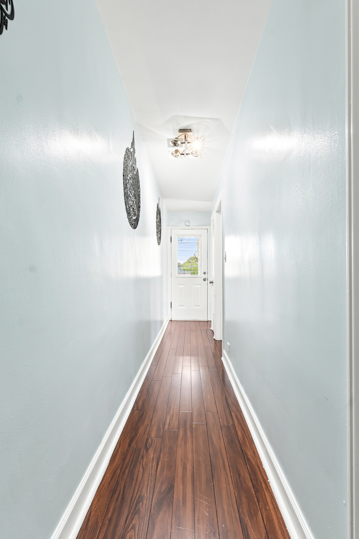 5342 N California Avenue 2n Property Photo 7