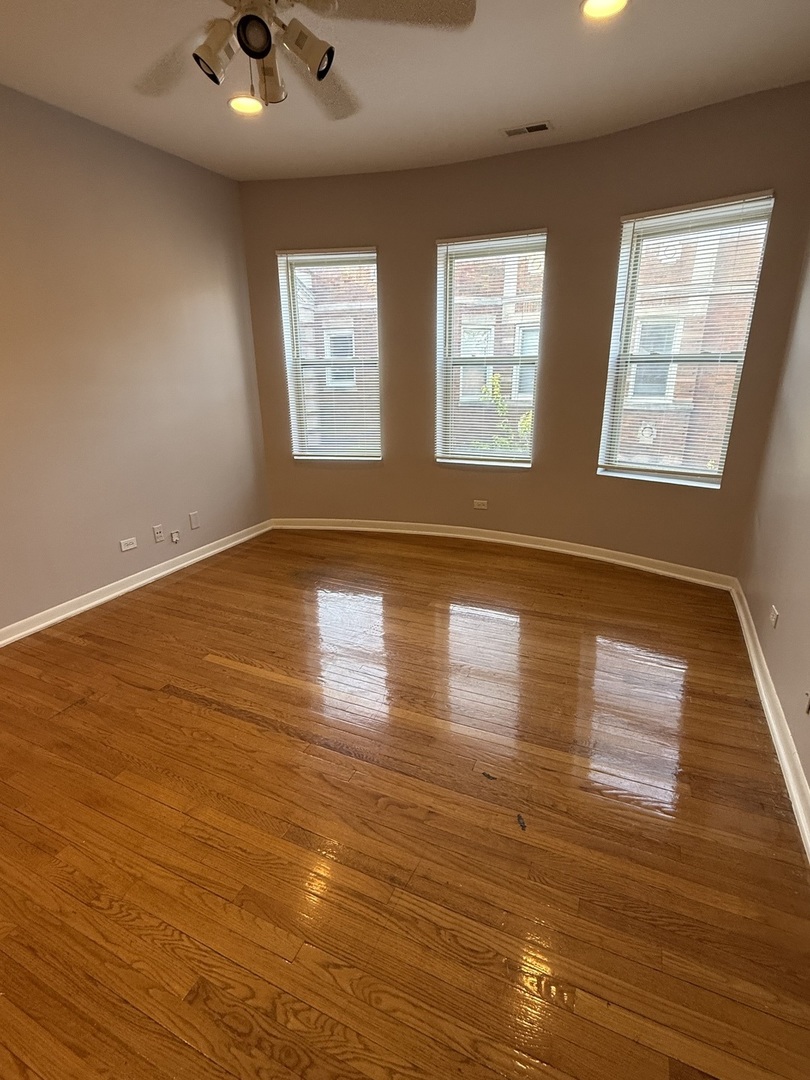 8154 S Drexel Avenue 3e Property Photo 2