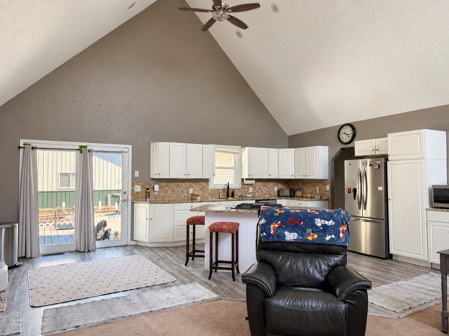 1203 White Pine Lane Property Photo 6