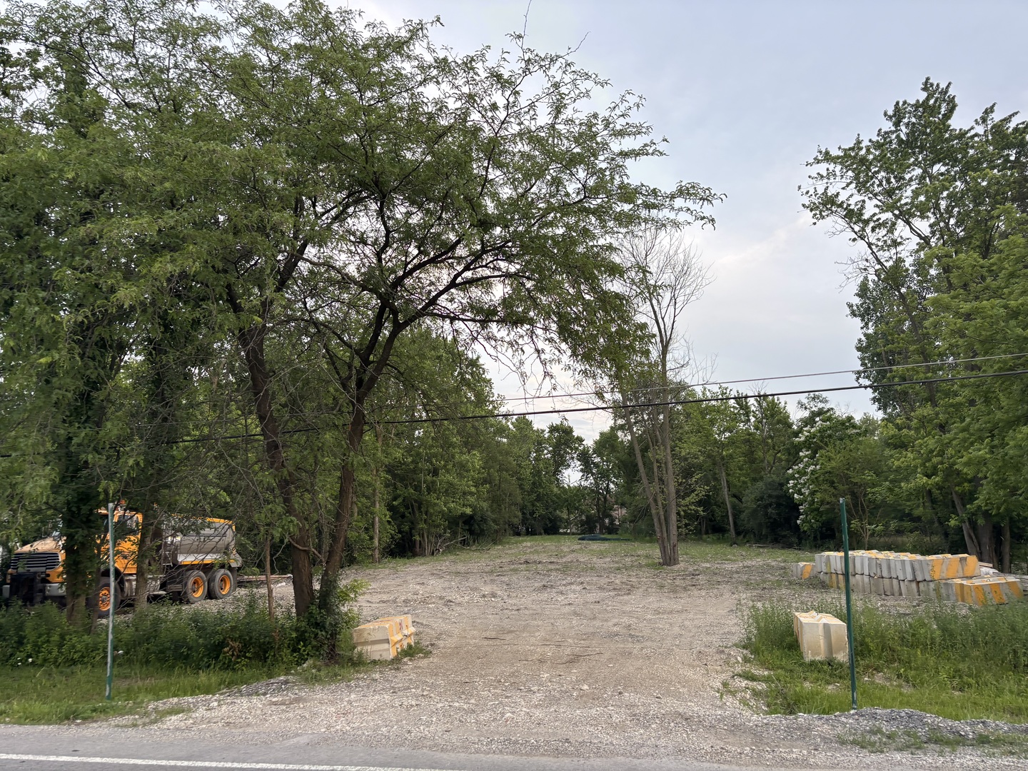 3949 Flossmoor Road Property Photo 1