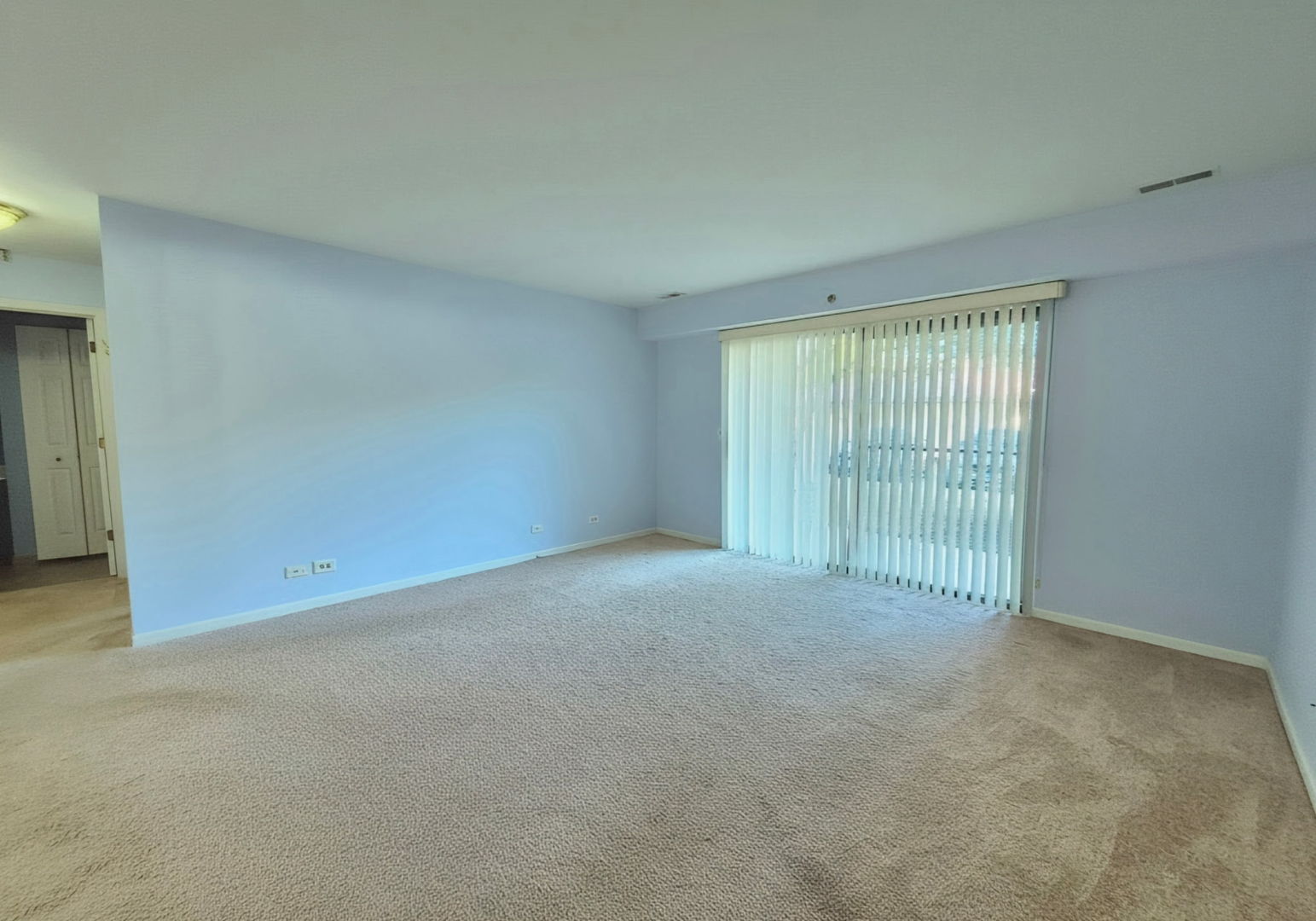 21w581 North Avenue 26 Property Photo 3