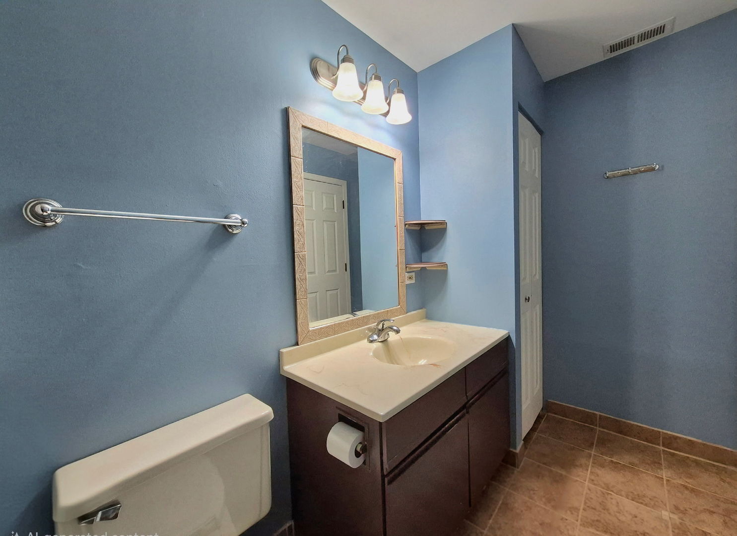 21w581 North Avenue 26 Property Photo 8