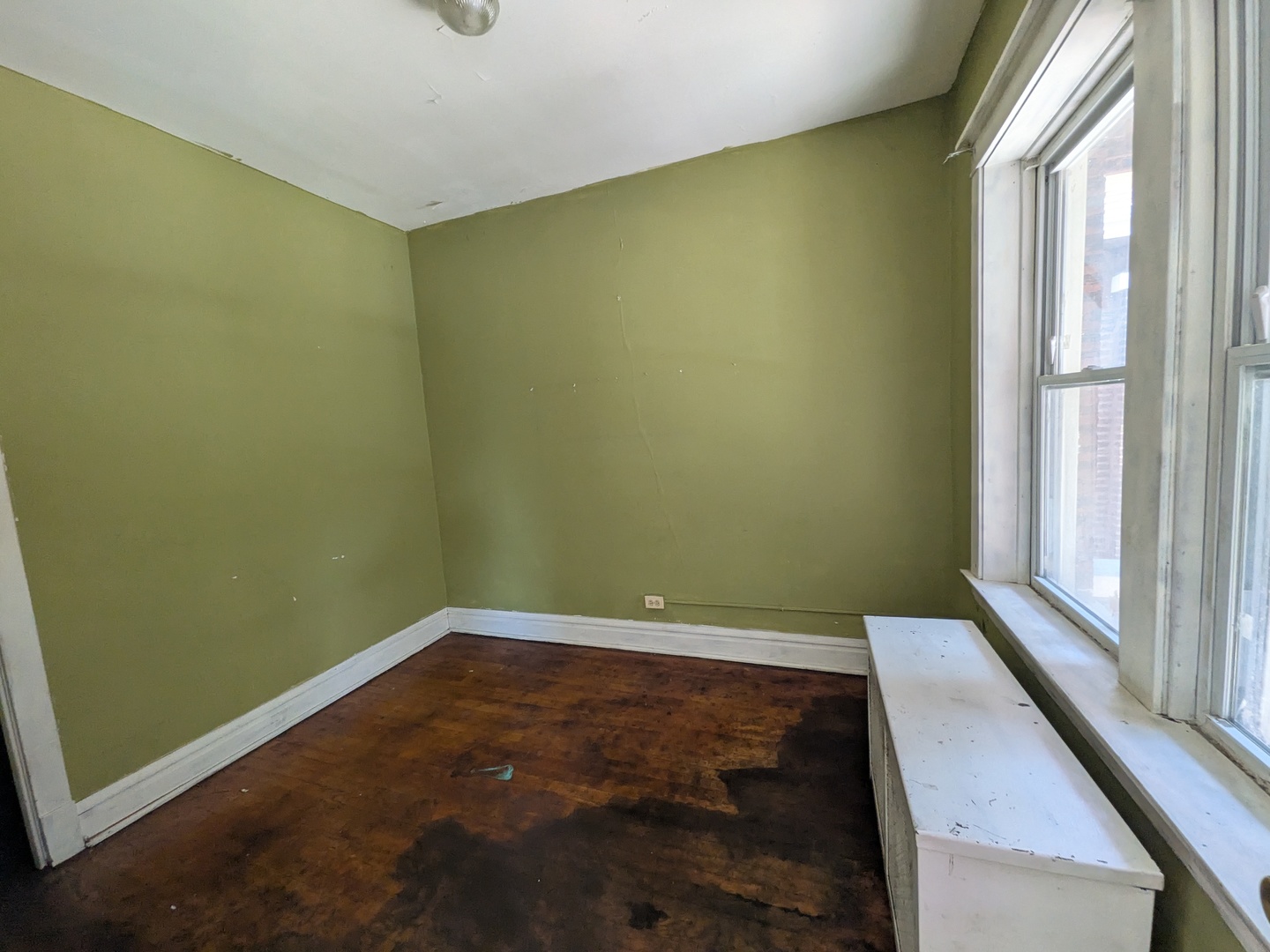 1644 S 57th Court Property Photo 3