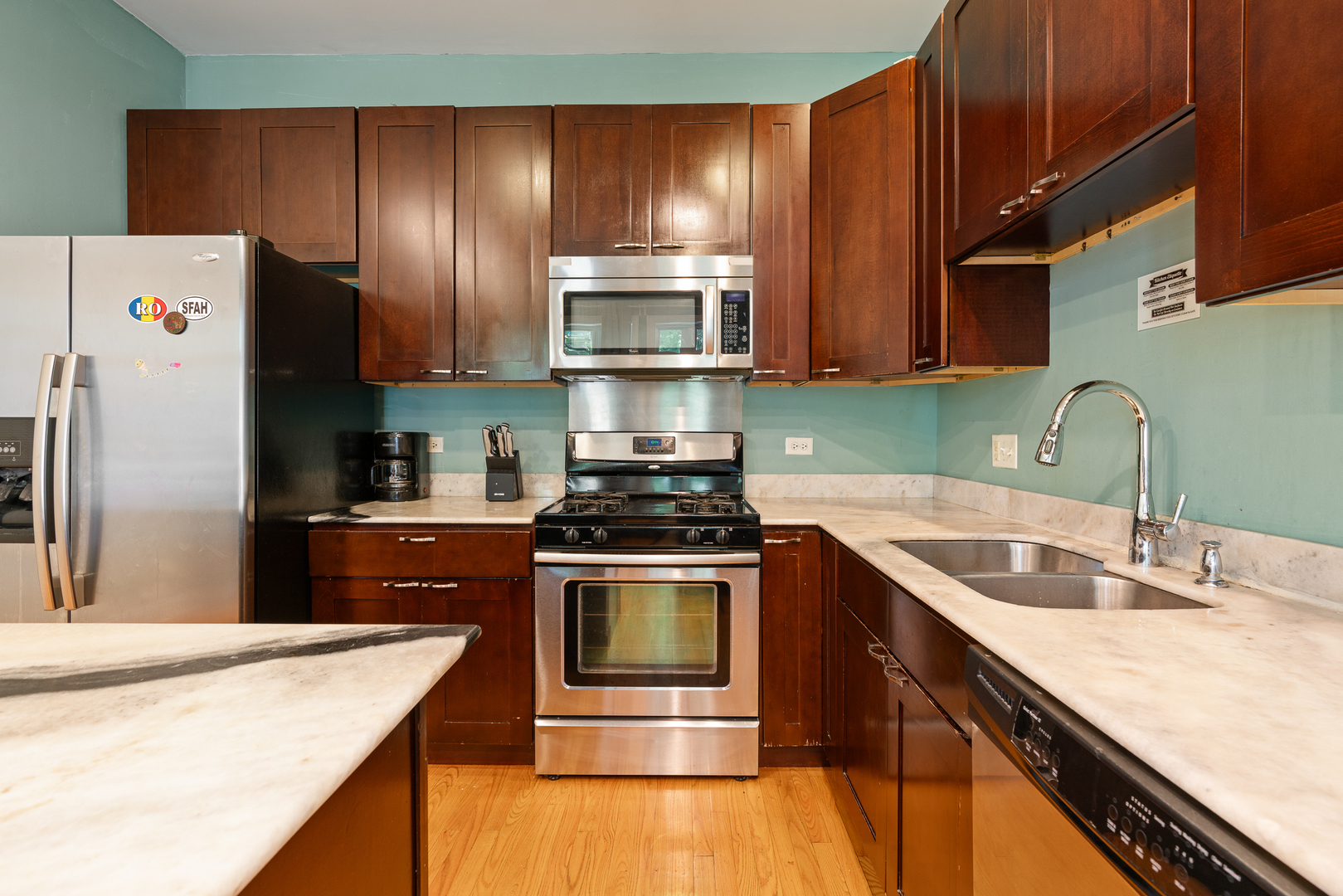 2337 W Maypole Avenue 2 Property Photo 3