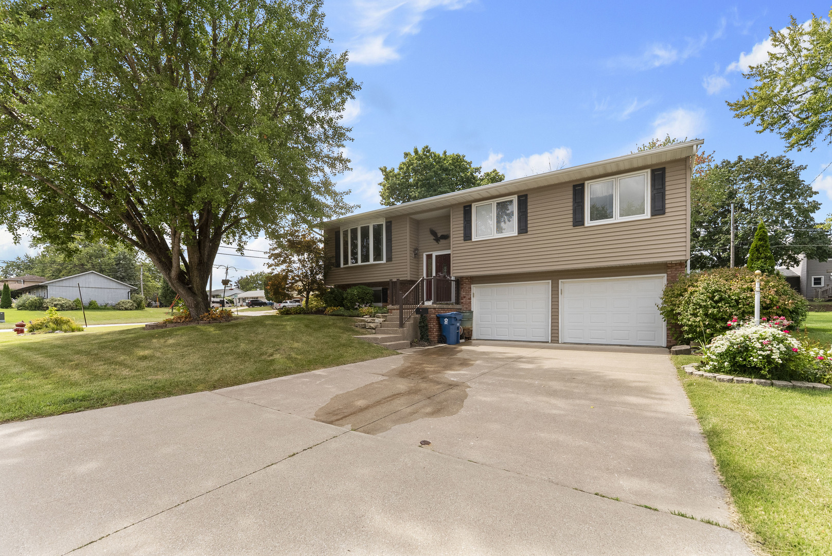 2957 9 1/2 Street Property Photo 2