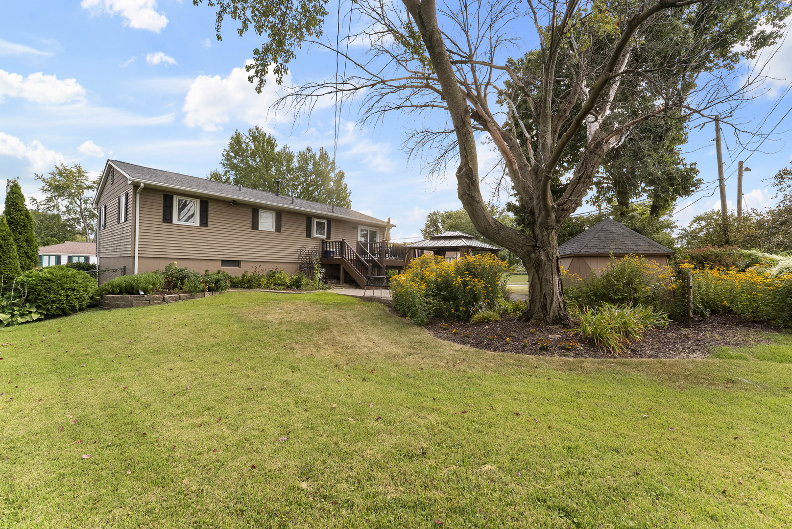 2957 9 1/2 Street Property Photo 31