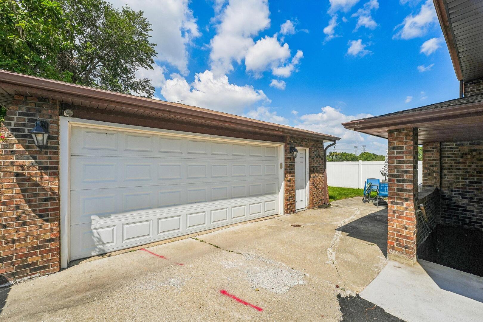 17808 S Hickory Street Property Photo 24