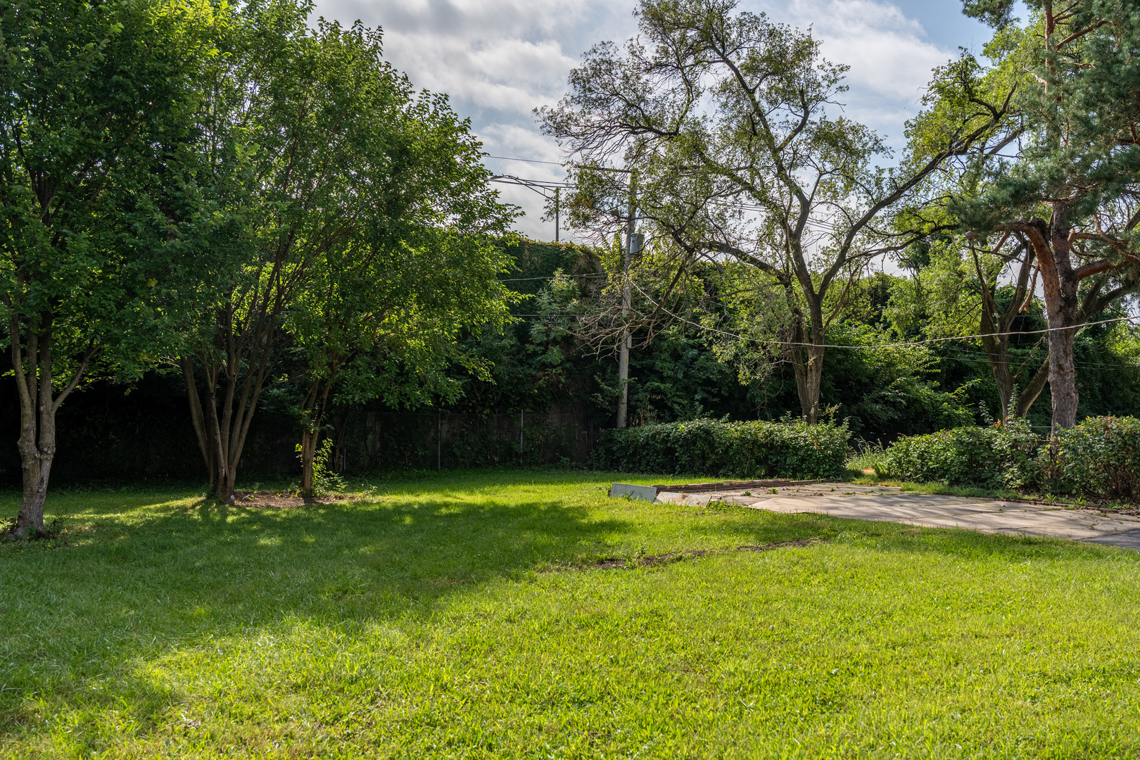16419 Oxford Drive Property Photo 5