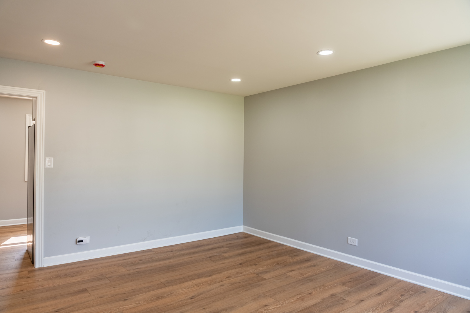 16419 Oxford Drive Property Photo 8