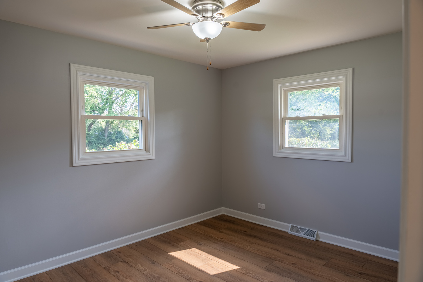 16419 Oxford Drive Property Photo 10