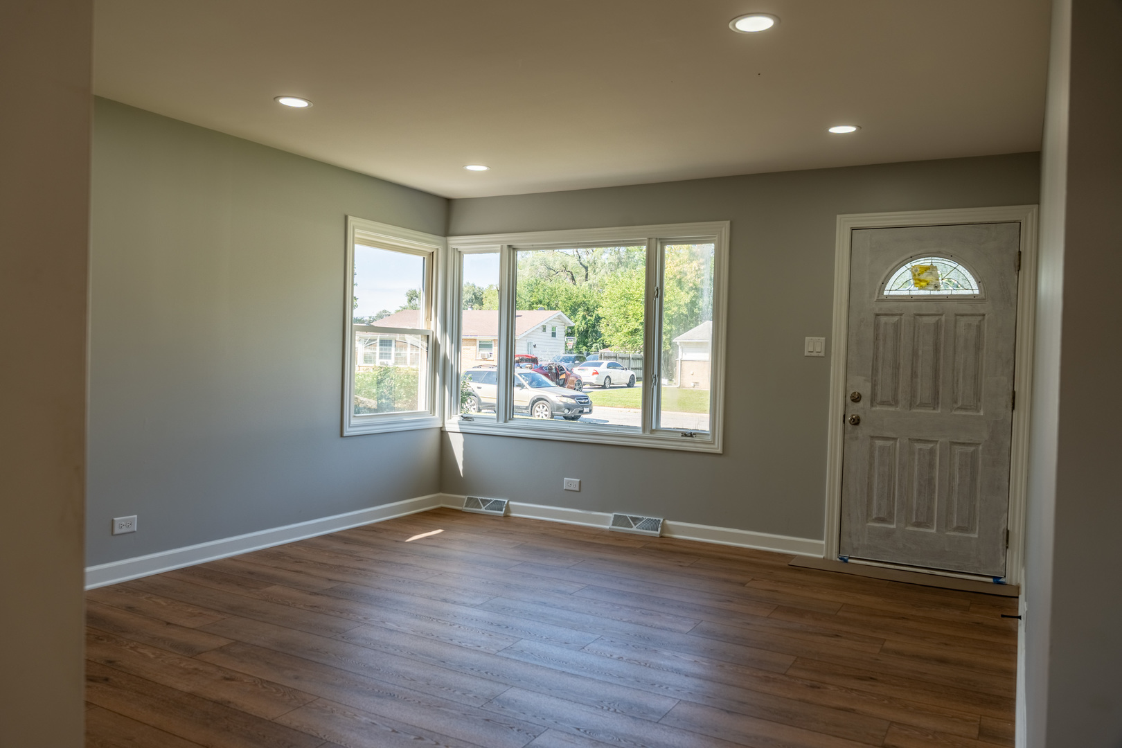 16419 Oxford Drive Property Photo 14
