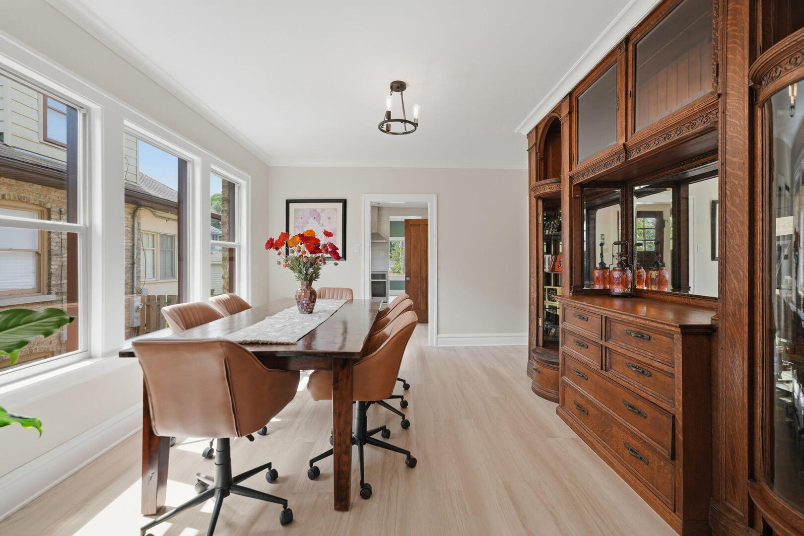 2638 N Central Park Avenue Property Photo 16