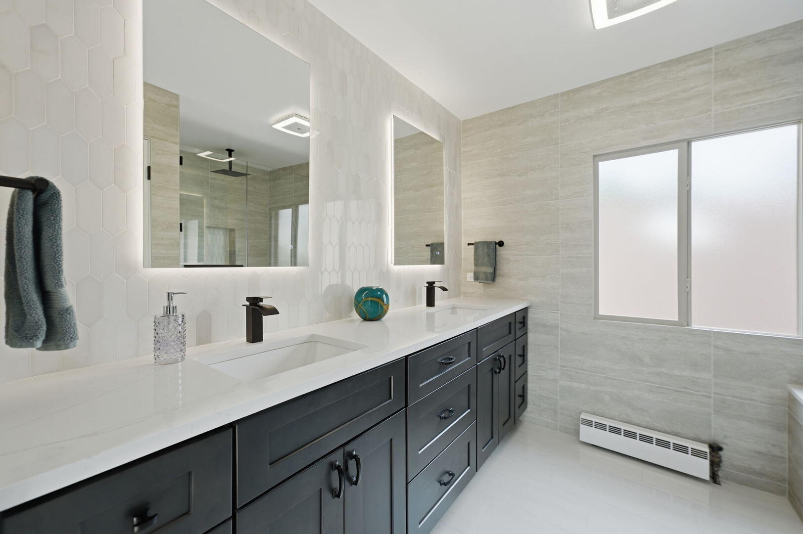 2638 N Central Park Avenue Property Photo 23