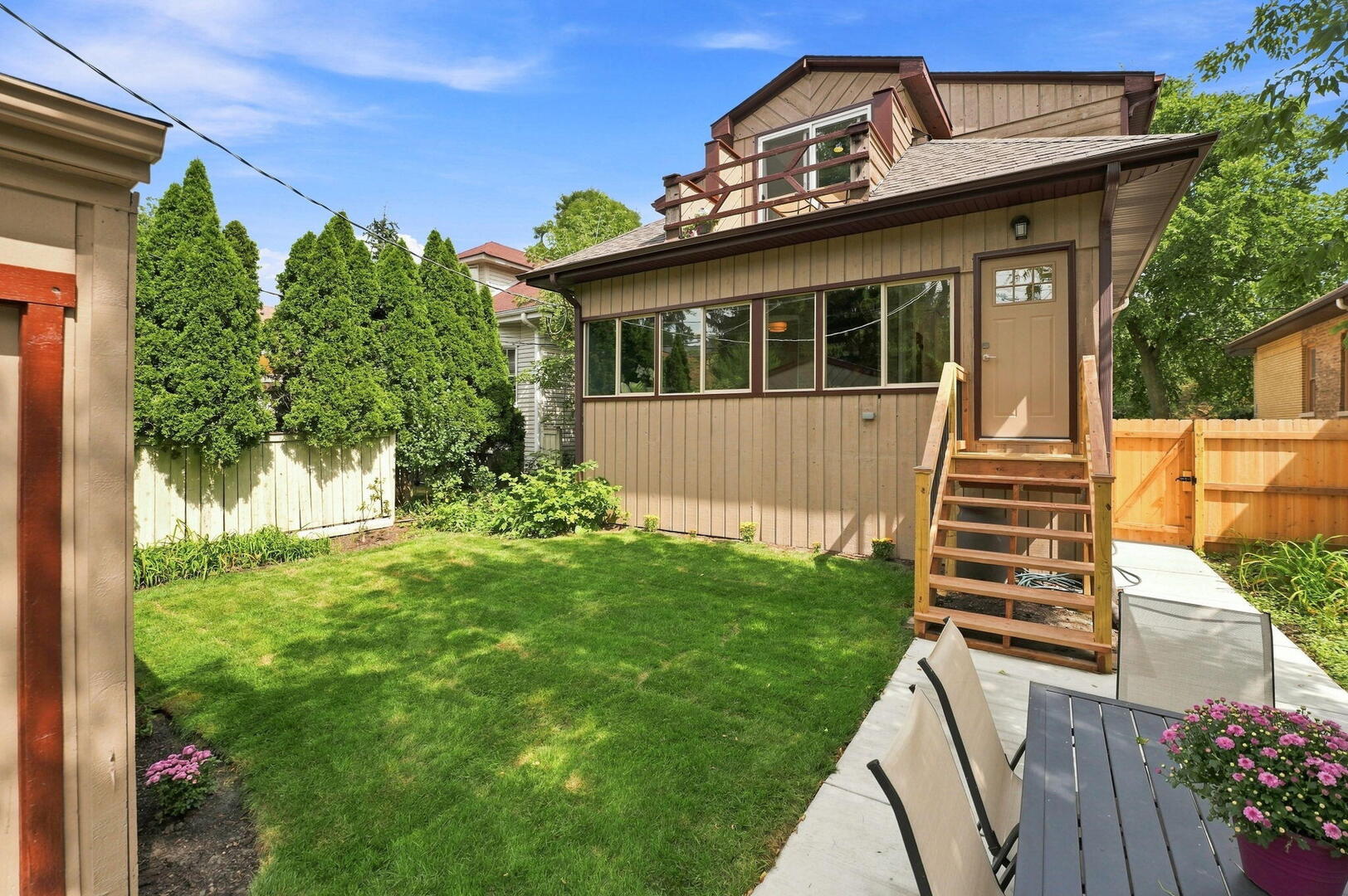 2638 N Central Park Avenue Property Photo 34