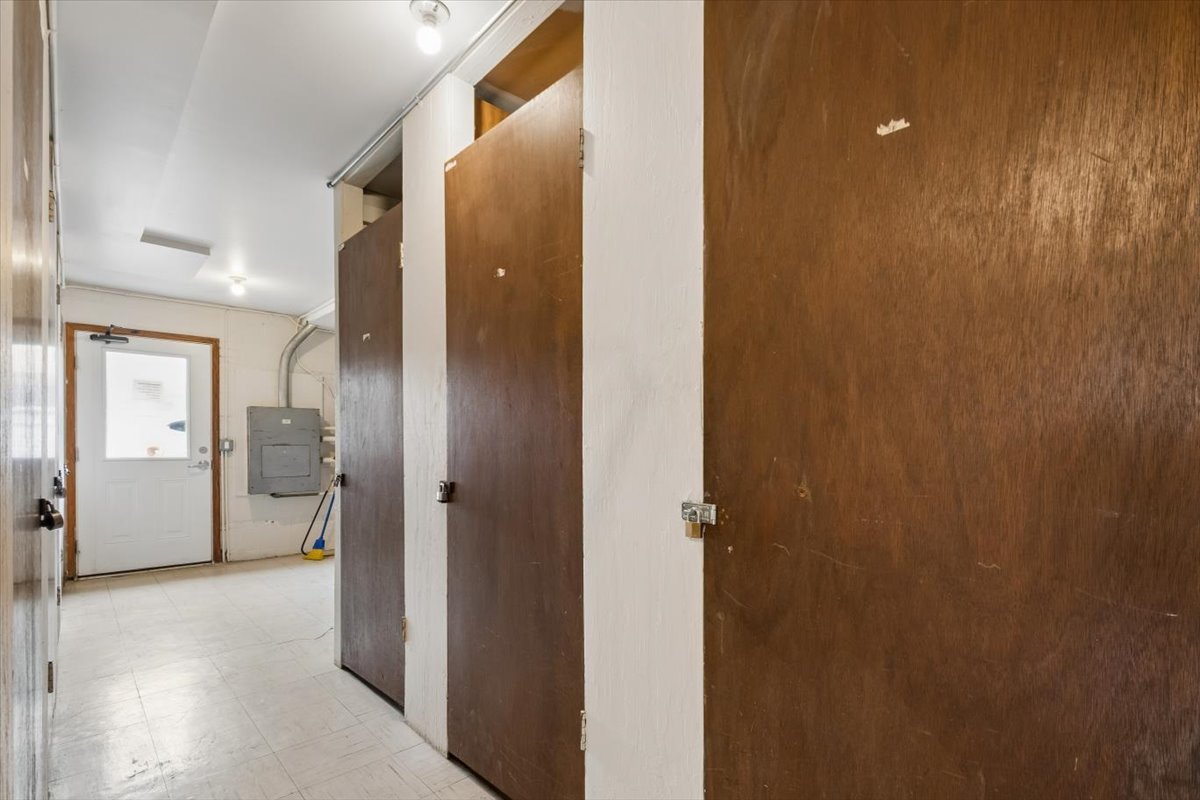 6551 N Harlem Avenue 3s Property Photo 12